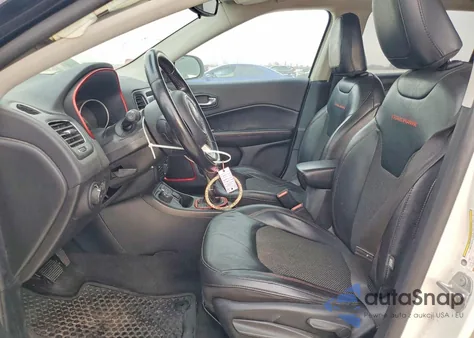 2020 Jeep Compass Trailhawk z USA, uszkodzony, nr VIN 3C4NJDDB8LT127530